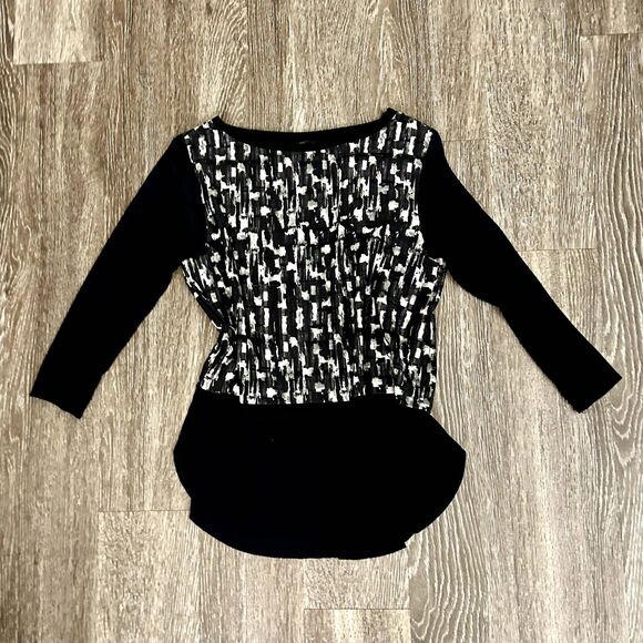 Zara Printed Overlay Top |‎ Women’s Size Medium | Black & White Abstract Design - Picture 3 of 7